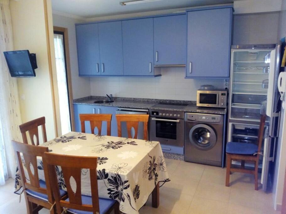 Duplex Con Terraza Playa A Rapadoira Apartment Foz Bagian luar foto