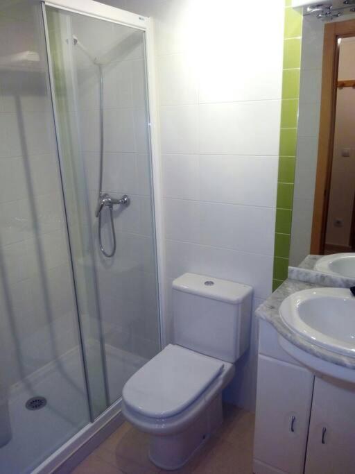 Duplex Con Terraza Playa A Rapadoira Apartment Foz Bagian luar foto